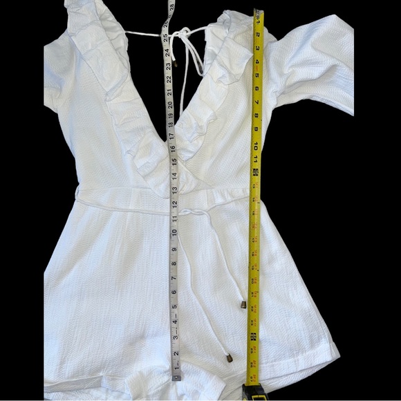 Saints Secrets White Romper Long Sleeve Boho Ruffle Surplice V Neck Size Small - Picture 6 of 11